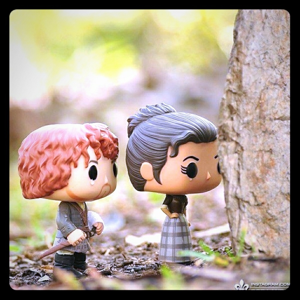 Iso jamie and Claire funko pop